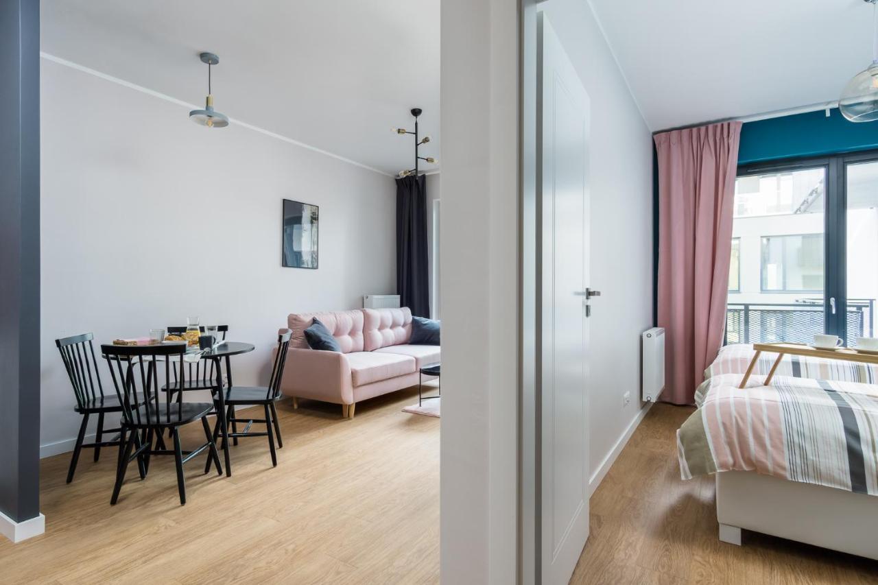Apartament Male Garbary Poznań Buitenkant foto