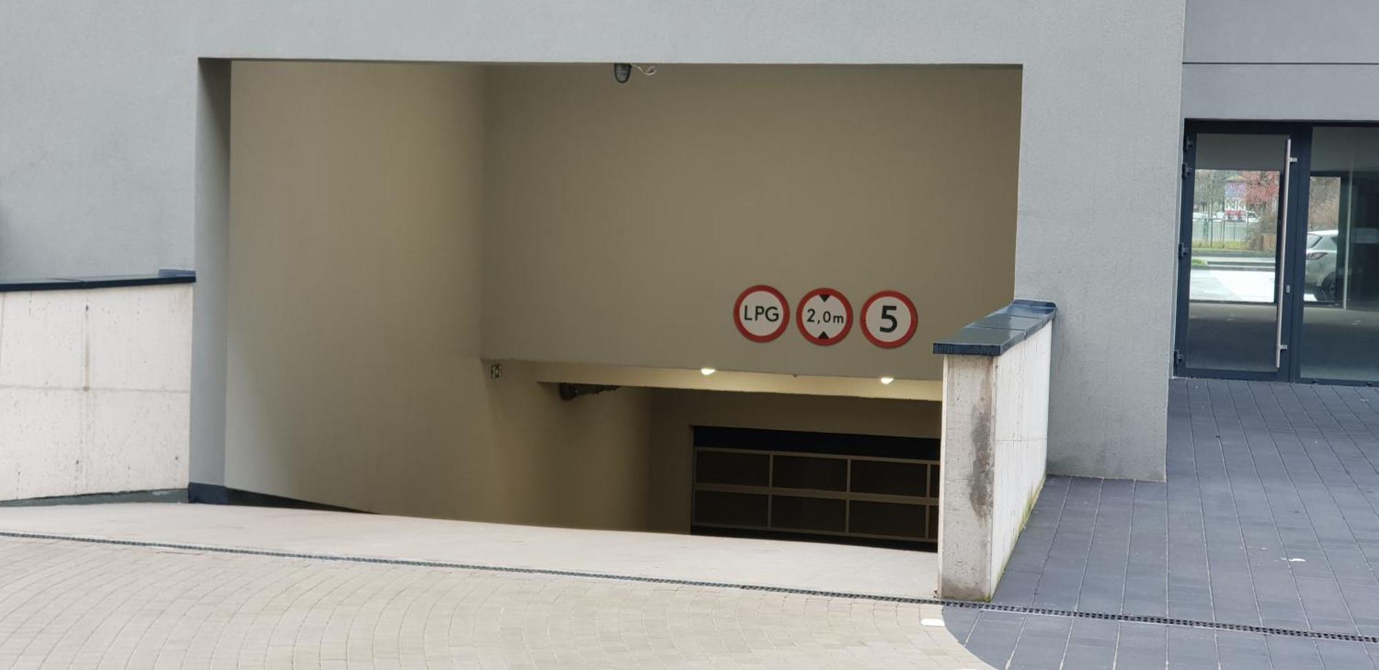 Apartament Male Garbary Poznań Buitenkant foto
